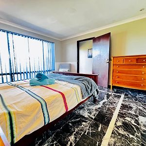 Long Stay Ens Mater Fifo Affordable Holiday Room Near Fremantle City Swan River And Murdoch University เพิร์ท Exterior photo