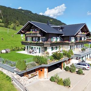 Alpenhaus Steiner - Top-Ferienwohnungen - Sommer-Bergbahn Inklusive โบลสเตอร์แลง Exterior photo