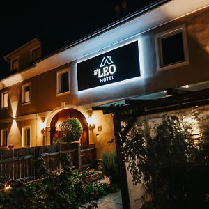 Hotel Leo ชไตอาร์ Exterior photo