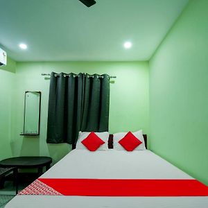 Super Oyo Hotel O Bhagmati Garden Guest House ดันแบด Exterior photo