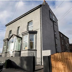 Residency Apartments Sefton Road Walton on the Hill Exterior photo