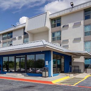 Motel 6-Fort Worth, Tx - Downtown East Exterior photo