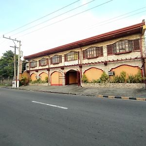 Starlight Lodging House Hotel ลาวัก Exterior photo