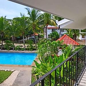 2-Bd Unit With Pool 2 Blocks From Beach Apartment โกโก Exterior photo