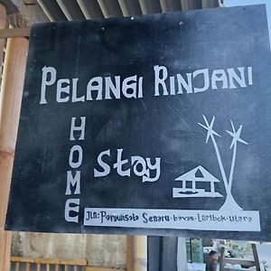 Pelangi Rinjani Homestay เซอนารู Exterior photo