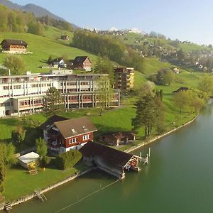 Hotel Kurhaus Am Sarnersee ซาร์เนน Exterior photo