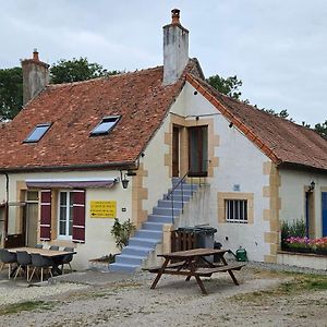 Le Coeur Du Moulin Apartment Saint-Aubin-le-Monial Exterior photo