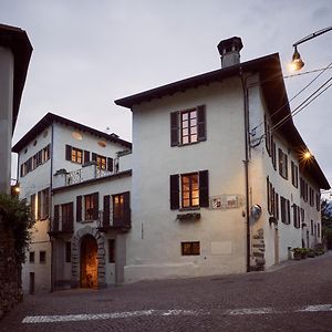 Le Corti Dei Sassi Bed & Breakfast Berbenno di Valtellina Exterior photo