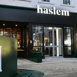 Haslem Hotel ลิสเบิร์น Exterior photo