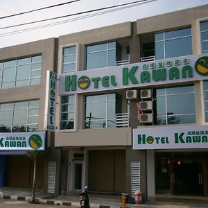 Hotel Kawan กัมปาร์ Exterior photo