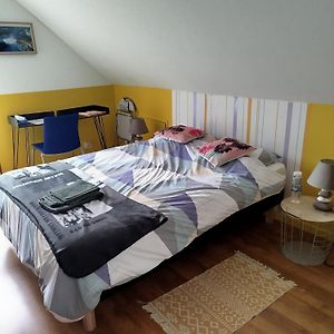 Chambre Jaune Dans Maison Avec Parking Bed & Breakfast คลูส Exterior photo