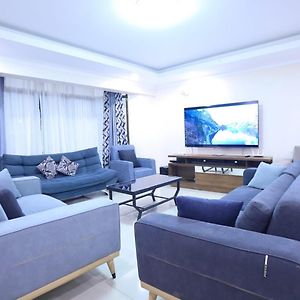 Harbon Haven 3Br Apartment นาคูรู Exterior photo