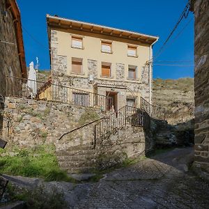 La Casa De Sara Villa Llanaves De La Reina Exterior photo