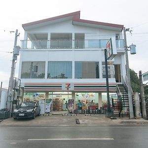 Reddoorz At Alaminos Pangasinan อลามินอส Exterior photo