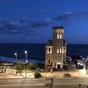 Hotel Castello Miramare เจนัว Exterior photo