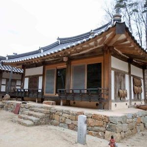 Sujoldang Hanok Guesthouse อันดง Exterior photo