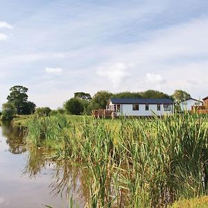 Wigmore Lakes Lodges Cardeston Exterior photo