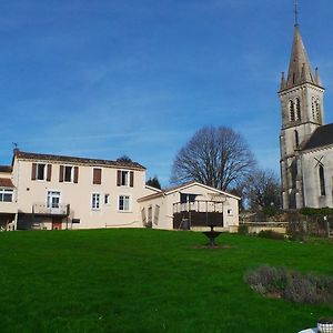 La Marmotte A Queue Plate Bed & Breakfast Le Beugnon Exterior photo