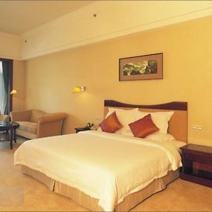 Phoenix Hotel Wuyi เจียงเหมิน Room photo