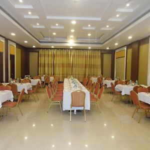 แอลป์เรสซิเดนซี Hotel Krishnagiri Exterior photo