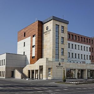 Hotel Martina ชนิน Exterior photo