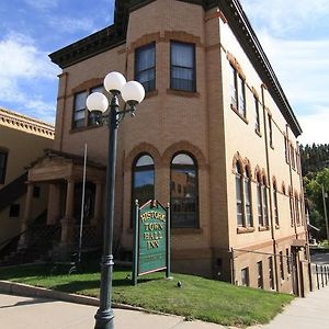 Town Hall Inn Lead Exterior photo