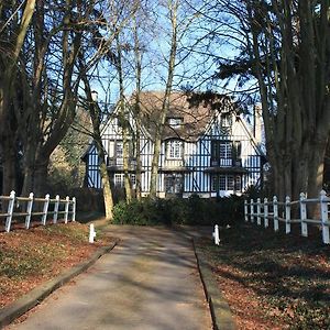 Le Prieure Boutefol Bed & Breakfast Surville  Exterior photo