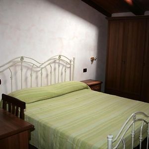 Cascina Concetta Villa ปิซโซ Room photo