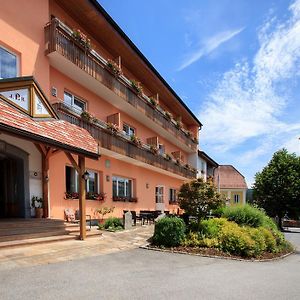 Ferienzimmer Paunger Hotel Miesenbach  Exterior photo