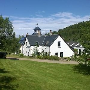 Stronavaich Cairngorm Guest House โทมินทูล Exterior photo