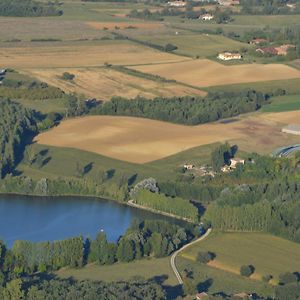 Gite Au Lac Du Gouyre Villa Puygaillard-de-Quercy Exterior photo