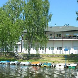 Osrodek Niezamysl Hotel ซาเนียมิช Exterior photo