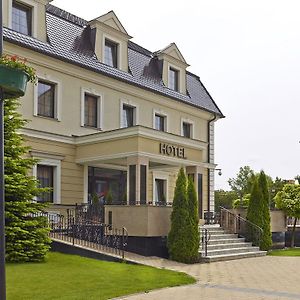 Hotel Stefanik มิยาวา Exterior photo