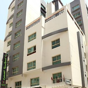 Desert Pearl Hotel Apartment มานามา Exterior photo