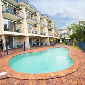 บอมโบร่า รีสอร์ท Motel Coolangatta Exterior photo