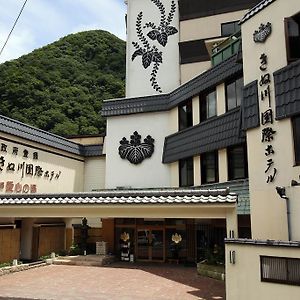 Kinugawa Kokusai Hotel นิกโก Exterior photo