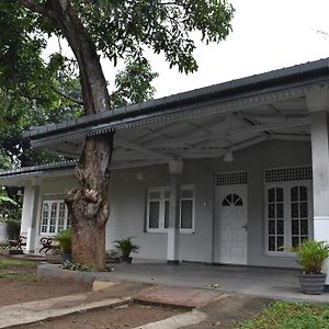 Gunda'S Villa แคนดี้ Exterior photo