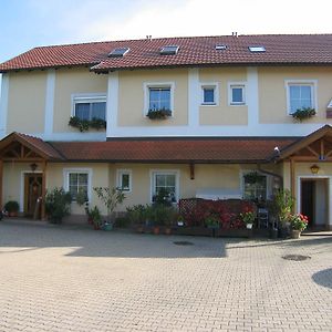 Fruehstueckspension Koelich Hotel Klagenfurt am Woerthersee Exterior photo