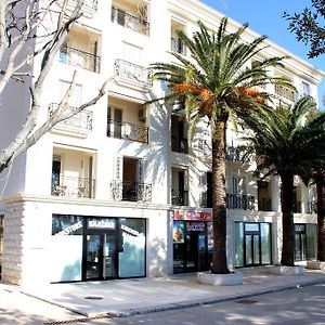 Vasiliki Seaside Apartments Petrovac Exterior photo