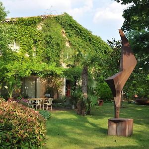 La Mazade De Saint Mamert Hotel Exterior photo