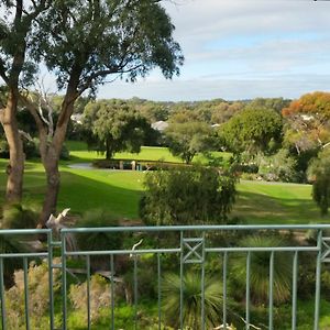 Joondalup Golf Retreat Hotel Connolly Exterior photo