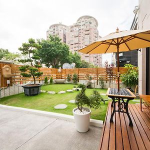 W Squared Apartment ไถหนาน Exterior photo