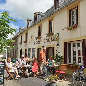 โอแบร์ฌ เดอ ลา โพรวิด็องซ์ Hotel Saint-Donat Exterior photo