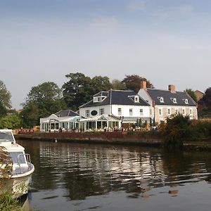 Waveney House Hotel เบกเคิลส์ Exterior photo