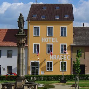 Hotel Hradec Mlazovice Exterior photo