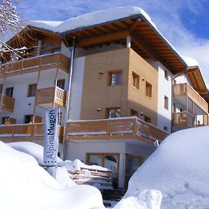 Alpine Mugon Hotel วาซอน Exterior photo