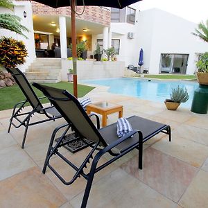 La Dolce Vita Umhlanga Guesthouse เดอร์บัน Exterior photo