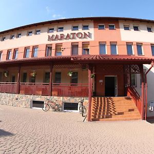 Maraton Hotel Lubenia Exterior photo