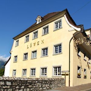 Hotel Gasthof Lowen วาดุซ Exterior photo