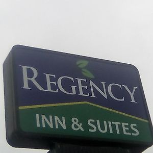 Regency Inn & Suites เอลค์ซิตี้ Exterior photo